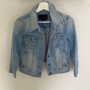 Jean jacket -  cropped length, cropped sleeves